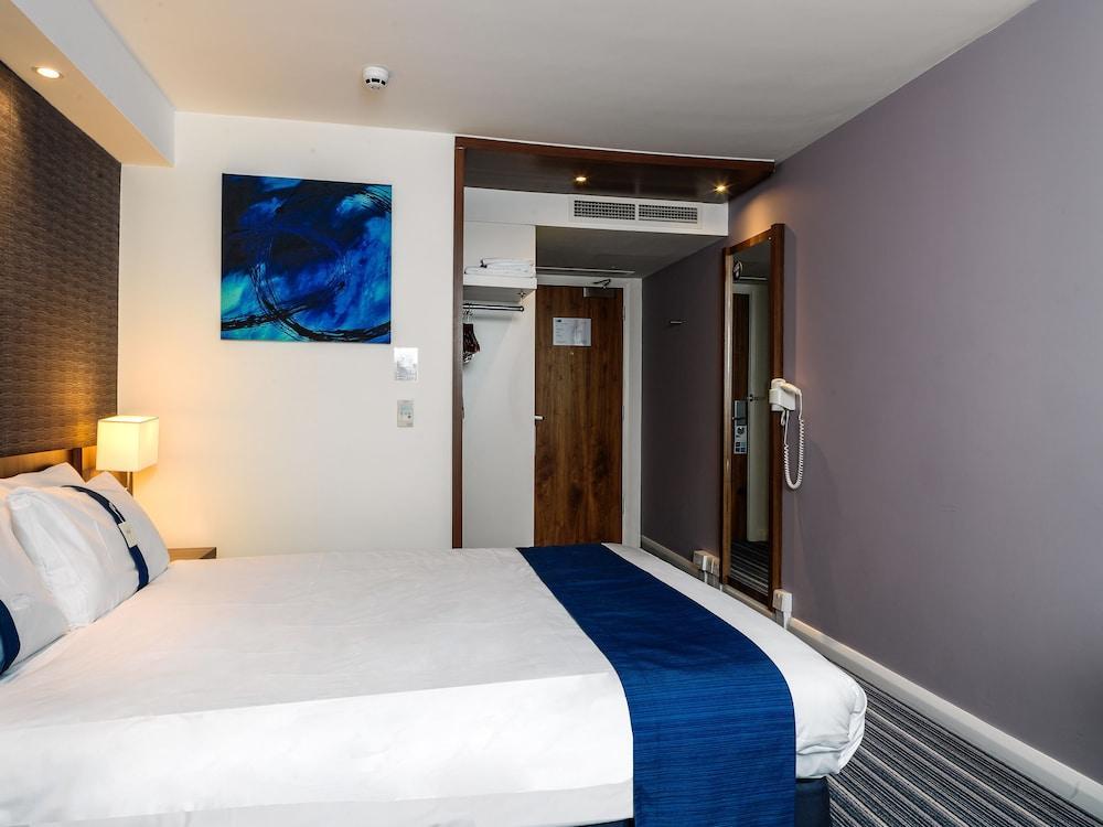 Holiday Inn Express London Gatwick Crawley, An Ihg Hotel Eksteriør bilde