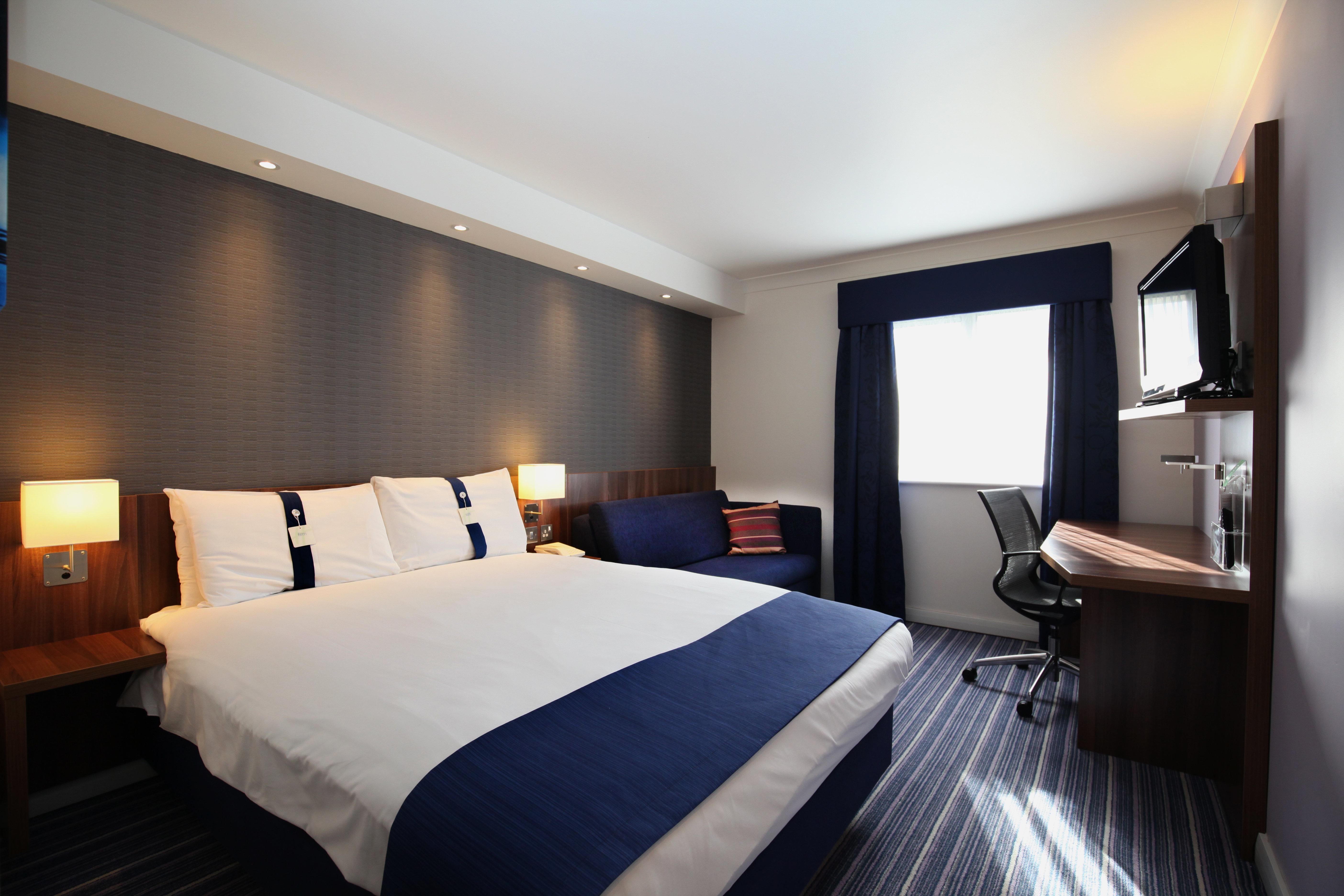 Holiday Inn Express London Gatwick Crawley, An Ihg Hotel Eksteriør bilde