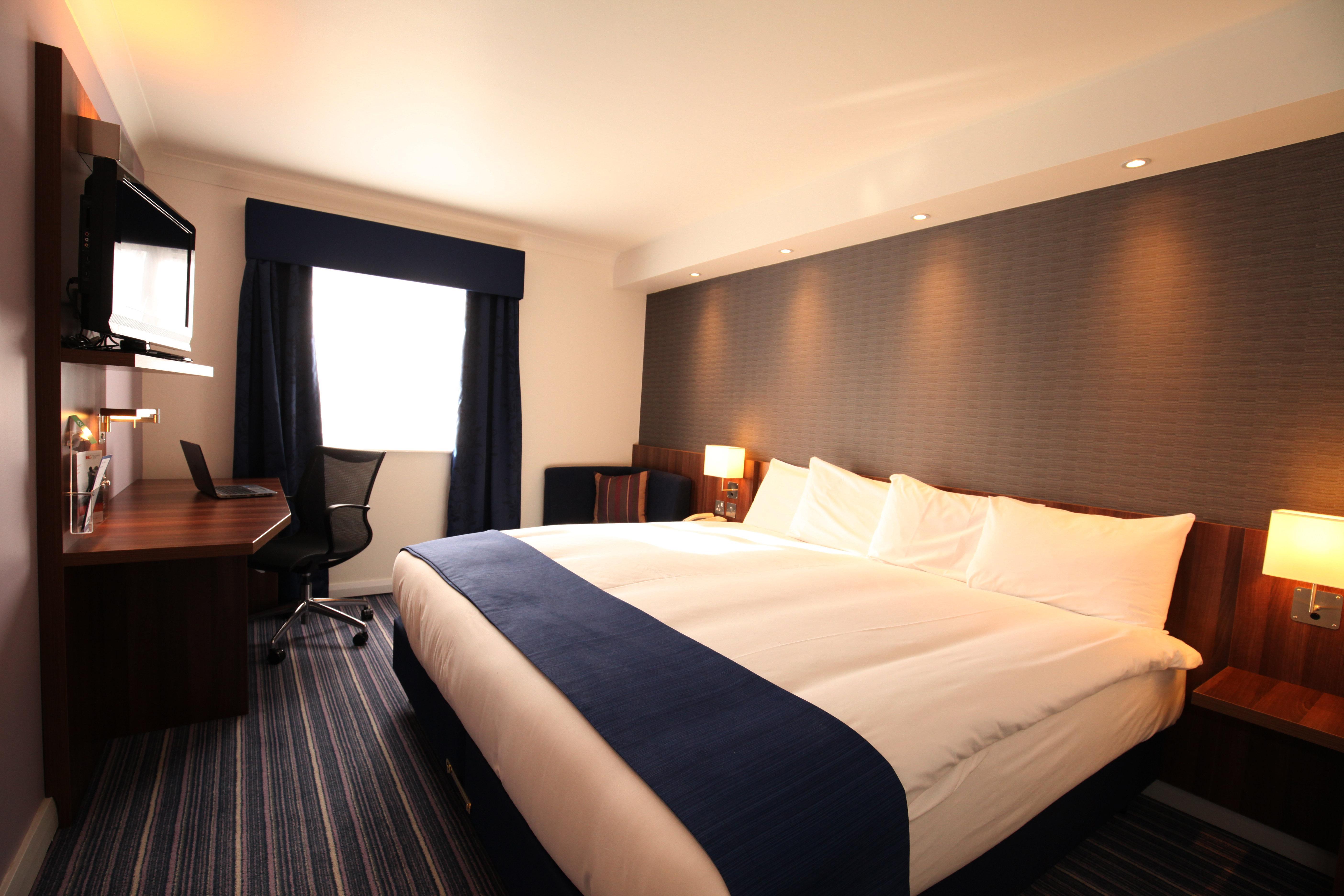 Holiday Inn Express London Gatwick Crawley, An Ihg Hotel Eksteriør bilde