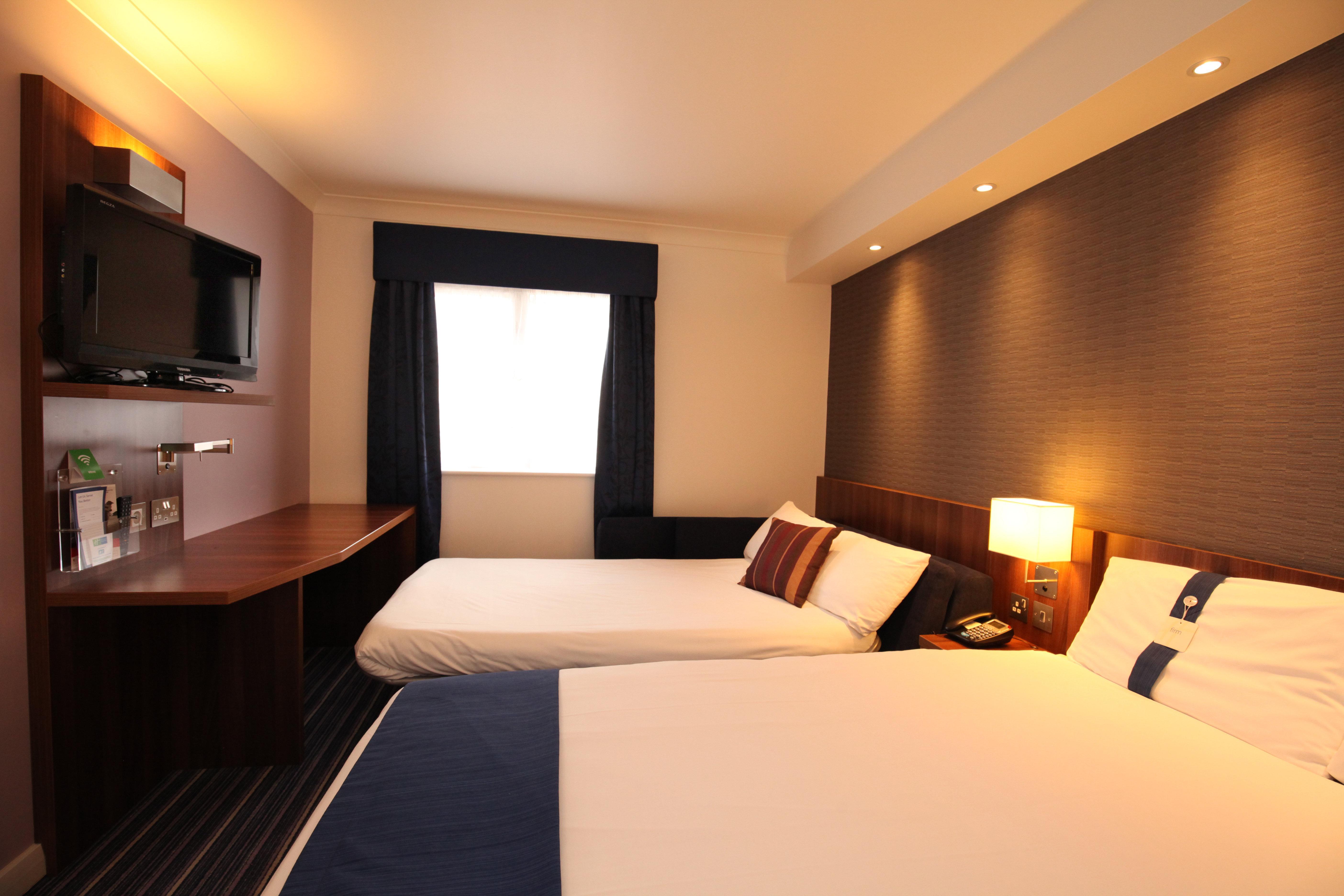 Holiday Inn Express London Gatwick Crawley, An Ihg Hotel Eksteriør bilde