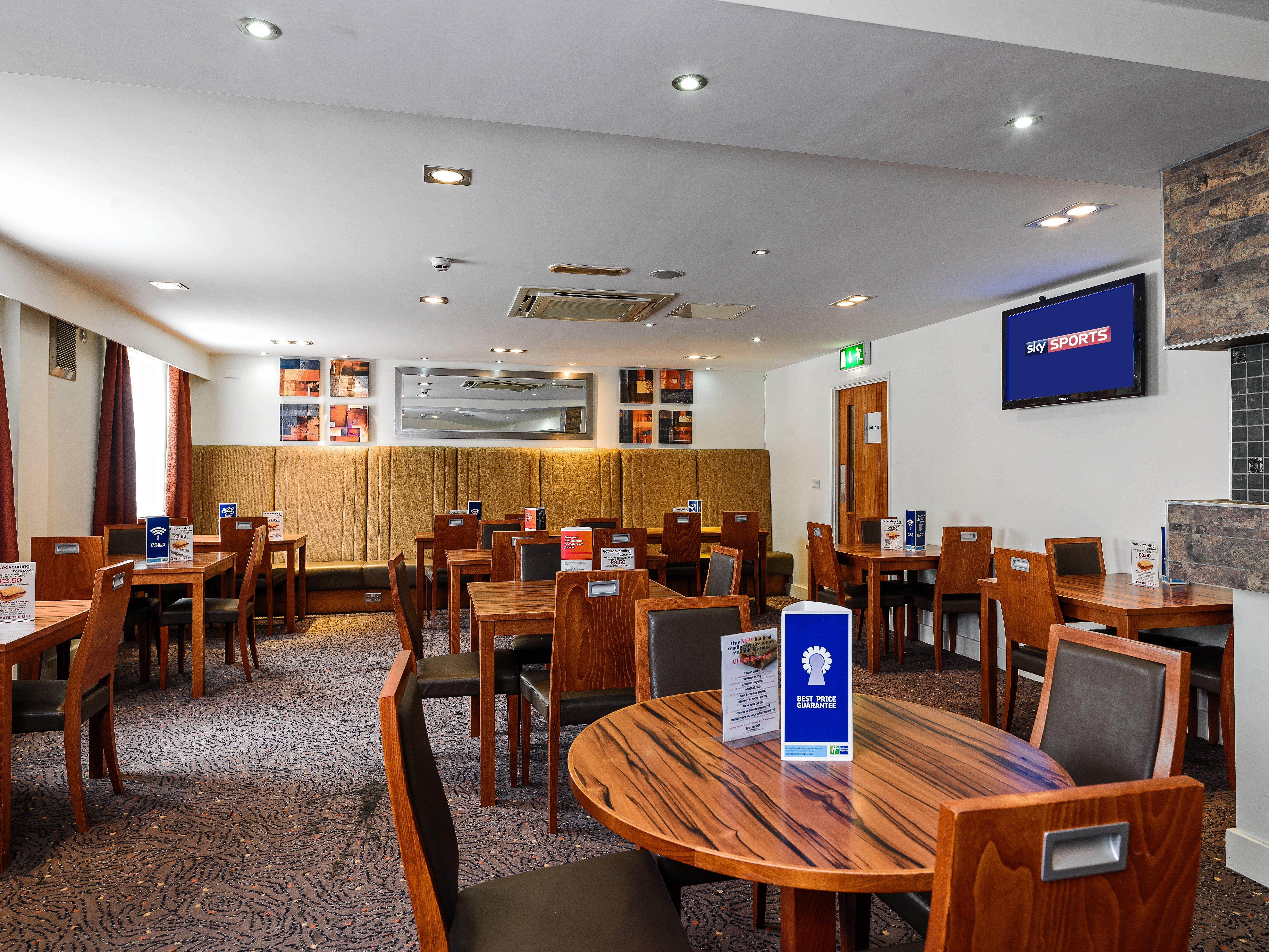 Holiday Inn Express London Gatwick Crawley, An Ihg Hotel Eksteriør bilde